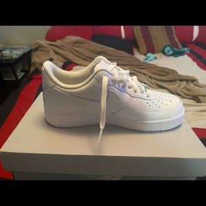 Size 10 women all white AF1s worn once